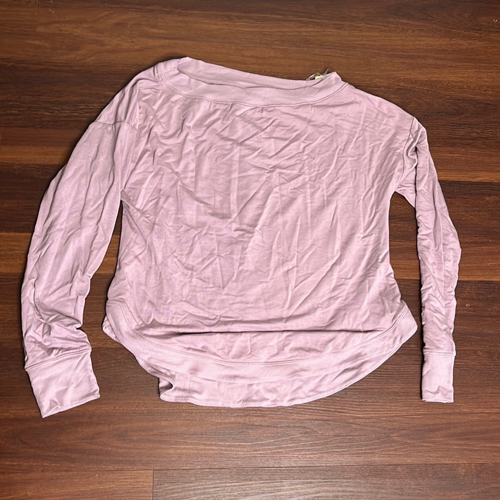All in motion, womens purple long sleeve, small, soft, thumb holes, new with tag